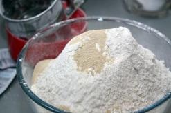 Как испечь ржаной хлеб дома в духовке